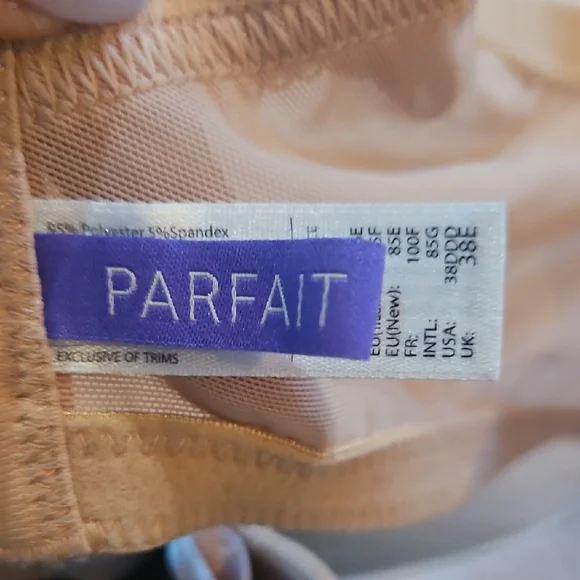 Chic Tan Women's Bra - Picture 2 of 3